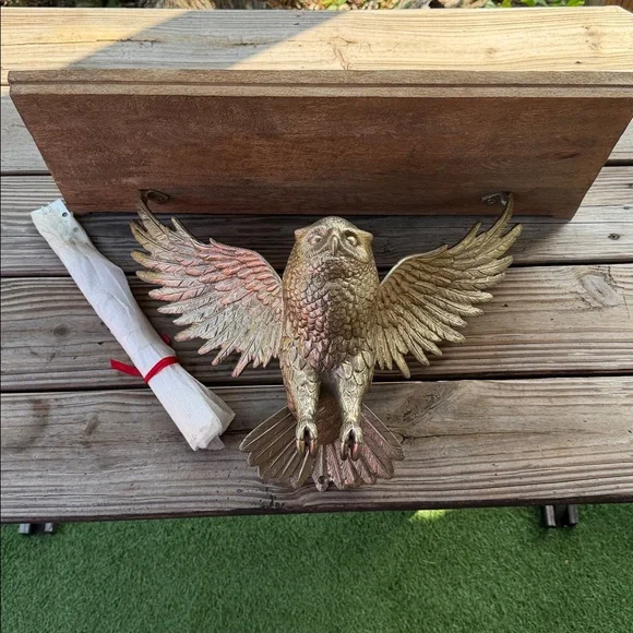 Pottery Barn Teen Hedwig Rustic Wall Shelf BN - Picture 4 of 11